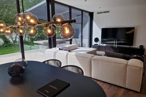 Продажа квартиры в Барселона, Испания 2 спальни, 109м2 №122639 - фото 3