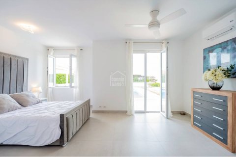 Villa till salu Mahon, Menorca, Spanien 4 sovrum, 243 kvm. Nr. 130875 - foto 8