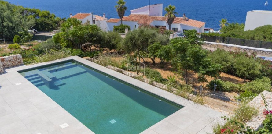 Villa Els Canutells, Menorca, Spanien 4 Schlafzimmer, 324 m2 Nr. 130874