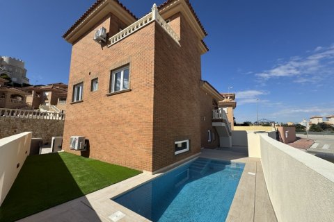 Huvila myytävänä Ciudad Quesada, Alicante, Espanja, 4 makuuhuonetta, 199 m2 No. 120032 - kuva 1