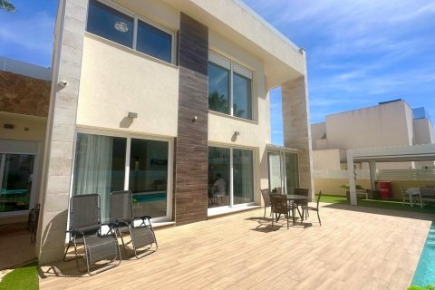 Willa Torrevieja, Alicante, Hiszpania 3 sypialnie, 120 mkw. nr 131964 – zdjęcie 23