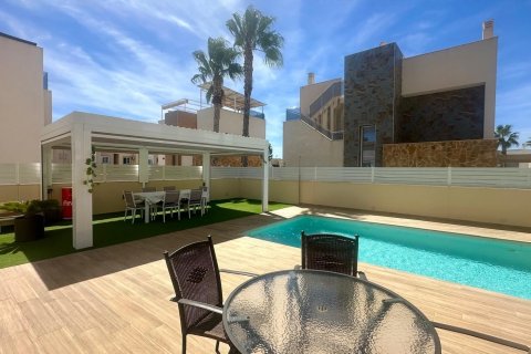 Willa Torrevieja, Alicante, Hiszpania 3 sypialnie, 120 mkw. nr 131964 – zdjęcie 19