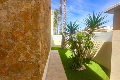 Willa Torrevieja, Alicante, Hiszpania 3 sypialnie, 120 mkw. nr 131964 – zdjęcie 9
