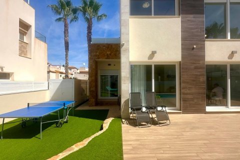 Willa Torrevieja, Alicante, Hiszpania 3 sypialnie, 120 mkw. nr 131964 – zdjęcie 21
