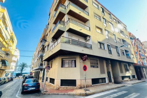 Apartment for sale Torrevieja, Alicante, Spain 3 bedrooms, 102 sq.m. No. 131914 - photo 28