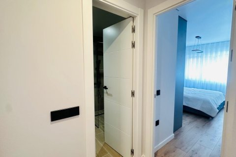 Apartment for sale Torrevieja, Alicante, Spain 3 bedrooms, 102 sq.m. No. 131914 - photo 19