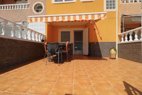 Villetta a schiera in vendita Torrevieja, Alicante, Spagna 3 camere da letto, 85 mq. N° 131968 - foto 1