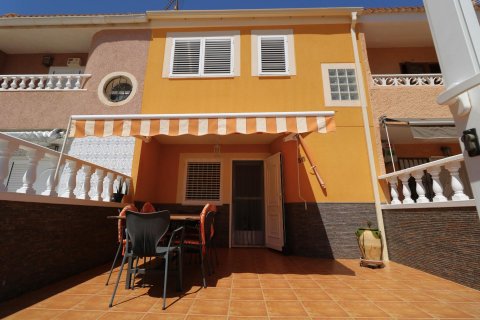 Villetta a schiera in vendita Torrevieja, Alicante, Spagna 3 camere da letto, 85 mq. N° 131968 - foto 3
