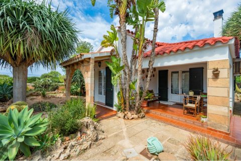 Villa for sale Platja Santandria, Menorca, Spain 3 bedrooms, 2004 sq.m. No. 130849 - photo 1