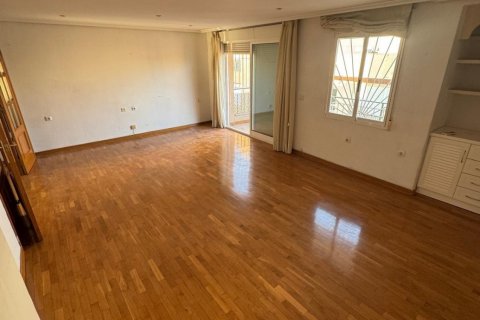 Dzīvoklis pārdošanā Torrevieja, Alicante, Spānijā 3 istabas, 121 m2 Nr. 130671 - attēls 4