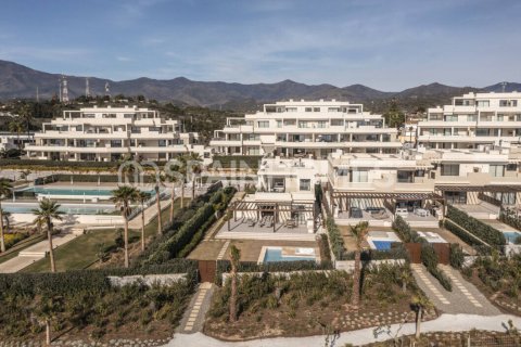 Villa for sale in Estepona, Malaga, Spain 4 bedrooms, 315 sq.m. No. 131172 - photo 7