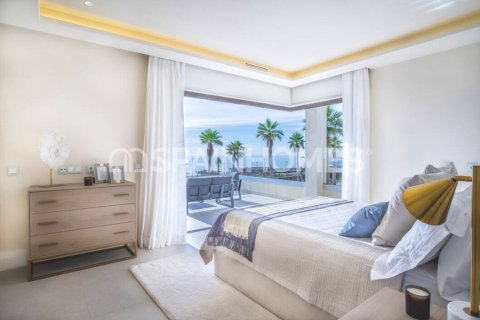 Villa for sale in Estepona, Malaga, Spain 4 bedrooms, 315 sq.m. No. 131172 - photo 22