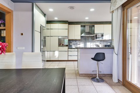 House à vendre Lloret de Mar, Girona, Espagne, 6 chambres, 490 m2 No. 130401 - photo 11