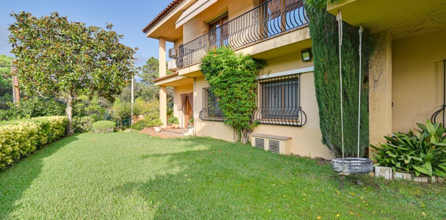 House Lloret de Mar, Girona, Espagne 6 chambres, 490 m2 No. 130401