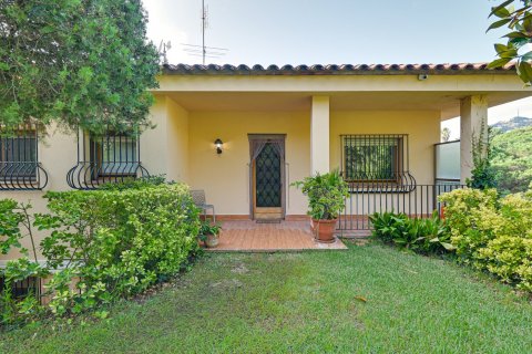 House à vendre Lloret de Mar, Girona, Espagne, 6 chambres, 490 m2 No. 130401 - photo 18