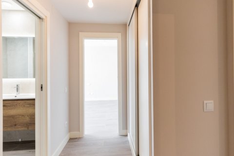 Bliźniak Madrid, Hiszpania 4 sypialnie, 219 mkw. nr 124578 – zdjęcie 23