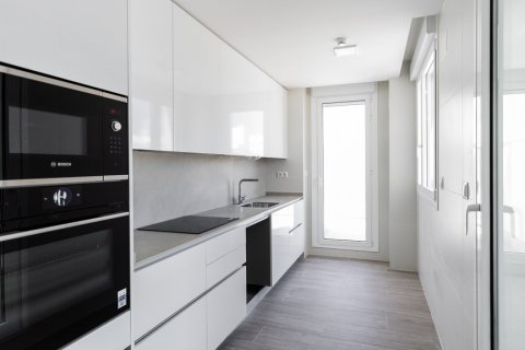 Bliźniak Madrid, Hiszpania 4 sypialnie, 219 mkw. nr 124578 – zdjęcie 17