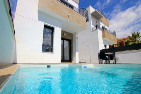 Villa pārdošanā Torrevieja, Alicante, Spānijā 3 istabas, 105 m2 Nr. 125755 - attēls 1