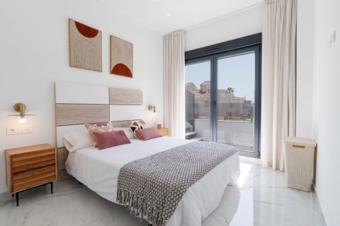 Villa pārdošanā Torrevieja, Alicante, Spānijā 3 istabas, 105 m2 Nr. 125755 - attēls 9