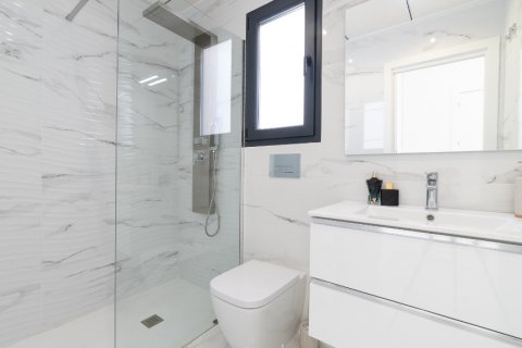 Villa pārdošanā Torrevieja, Alicante, Spānijā 3 istabas, 105 m2 Nr. 125755 - attēls 14