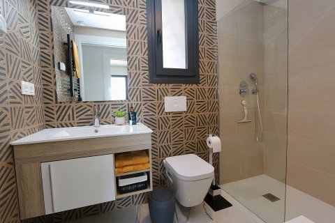 Huoneisto myytävänä Alicante, Espanja, 2 makuuhuonetta, 71 m2 No. 125759 - kuva 17