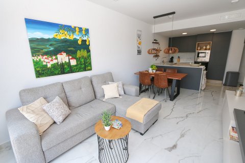 Huoneisto myytävänä Alicante, Espanja, 2 makuuhuonetta, 71 m2 No. 125759 - kuva 11