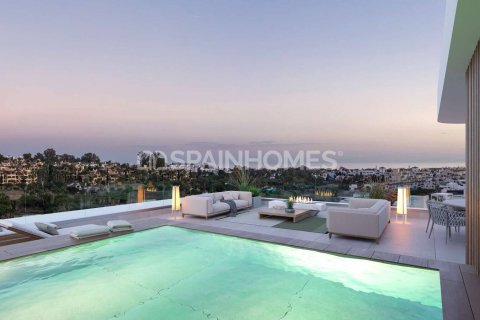 Villa for sale in Estepona, Malaga, Spain 4 bedrooms, 265 sq.m. No. 121103 - photo 2