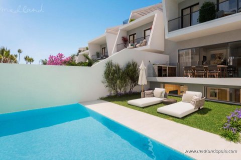 Продажа таухауса в Эстепона, Малага, Испания 3 спальни, 343м2 №121708 - фото 13