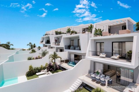 Продажа таухауса в Эстепона, Малага, Испания 3 спальни, 343м2 №121708 - фото 3