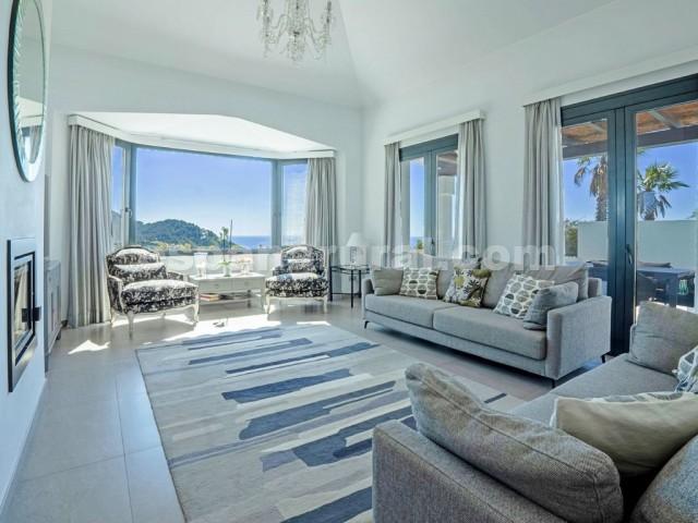 Villa i Mijas, Malaga, Spanien 4 sovrum, 338 kvm. Nr. 128605