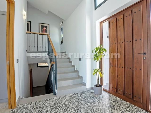 Villa i Mijas, Malaga, Spanien 4 sovrum, 338 kvm. Nr. 128605