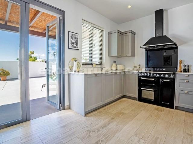 Villa i Mijas, Malaga, Spanien 4 sovrum, 338 kvm. Nr. 128605