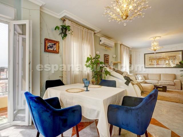 Wohnung in Malaga, Spanien 5 Schlafzimmer, 180 m2 Nr. 128606