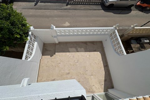 House à vendre Torrevieja, Alicante, Espagne, 3 chambres, 78 m2 No. 130585 - photo 12