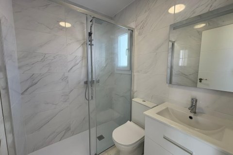 House à vendre à Torrevieja, Alicante, Espagne, 3 chambres, 78 m2 No. 130585 - photo 8