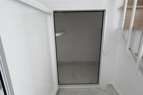 House à vendre à Torrevieja, Alicante, Espagne, 3 chambres, 78 m2 No. 130585 - photo 11