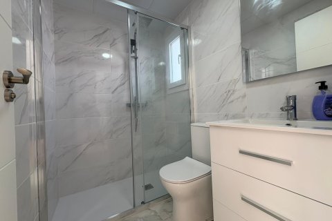 House à vendre à Torrevieja, Alicante, Espagne, 3 chambres, 78 m2 No. 130585 - photo 9