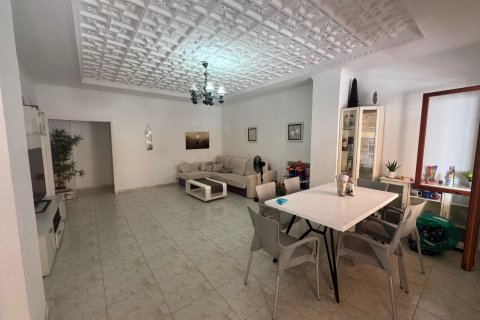 Dzīvoklis pārdošanā Torrevieja, Alicante, Spānijā 3 istabas, 197 m2 Nr. 130587 - attēls 11