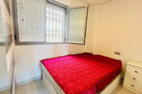 Apartamento en venta Torrevieja, Alicante, España 2 dormitorios, 83 m2 No. 131917 - foto 16