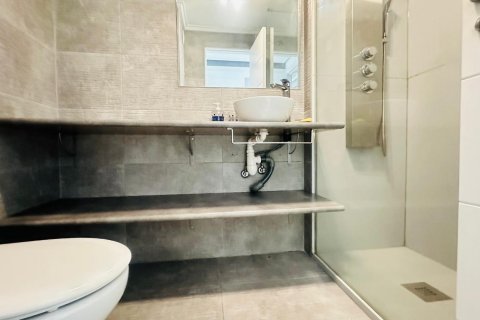 Apartamento en venta Torrevieja, Alicante, España 2 dormitorios, 83 m2 No. 131917 - foto 13