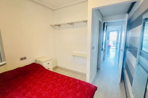 Apartamento en venta Torrevieja, Alicante, España 2 dormitorios, 83 m2 No. 131917 - foto 17