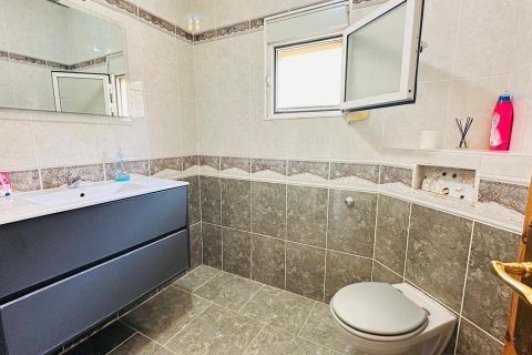 Продажа таухауса Ла Флорида, Аликанте, Испания 2 спальни, 168м2 №131919 - фото 14