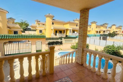 Huvila myytävänä Villamartin, Alicante, Espanja, 3 makuuhuonetta, 239 m2 No. 131918 - kuva 5