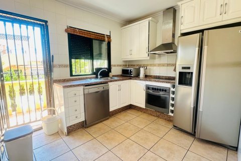 Huvila myytävänä Villamartin, Alicante, Espanja, 3 makuuhuonetta, 239 m2 No. 131918 - kuva 10