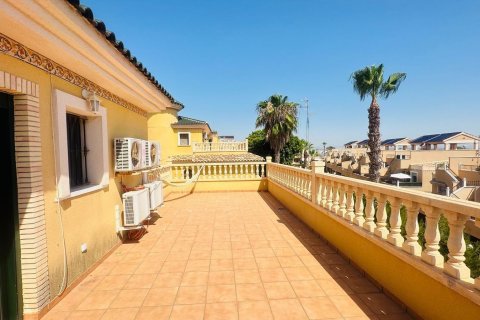 Huvila myytävänä Villamartin, Alicante, Espanja, 3 makuuhuonetta, 239 m2 No. 131918 - kuva 23