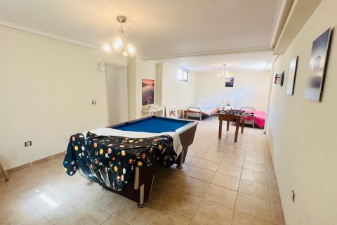 Huvila myytävänä Villamartin, Alicante, Espanja, 3 makuuhuonetta, 239 m2 No. 131918 - kuva 29