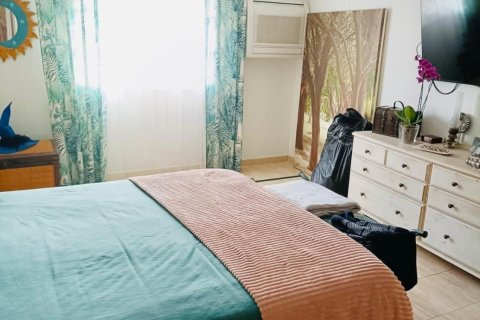Kaupunkipientalo myytävänä Torrevieja, Alicante, Espanja, 3 makuuhuonetta, 257 m2 No. 131920 - kuva 28