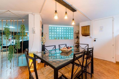 Kaupunkipientalo myytävänä Torrevieja, Alicante, Espanja, 3 makuuhuonetta, 257 m2 No. 131920 - kuva 8