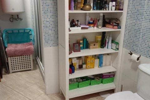 Kaupunkipientalo myytävänä Torrevieja, Alicante, Espanja, 3 makuuhuonetta, 257 m2 No. 131920 - kuva 25