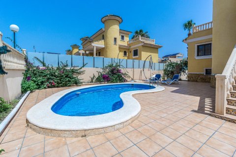 Villa zum Verkauf Villamartin, Alicante, Spanien 3 Schlafzimmer, 195 m2 Nr. 126923 - Foto 3